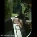 عکس خواننده و نوازنده اهنگ انشرلی .با یه اهنگ که با پیانو زده میشع