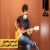 عکس اجرای لایو گیتار الکتریک از هنرجوی استاد هامون ضرابی - آموزشگاه موسیقی چکاد